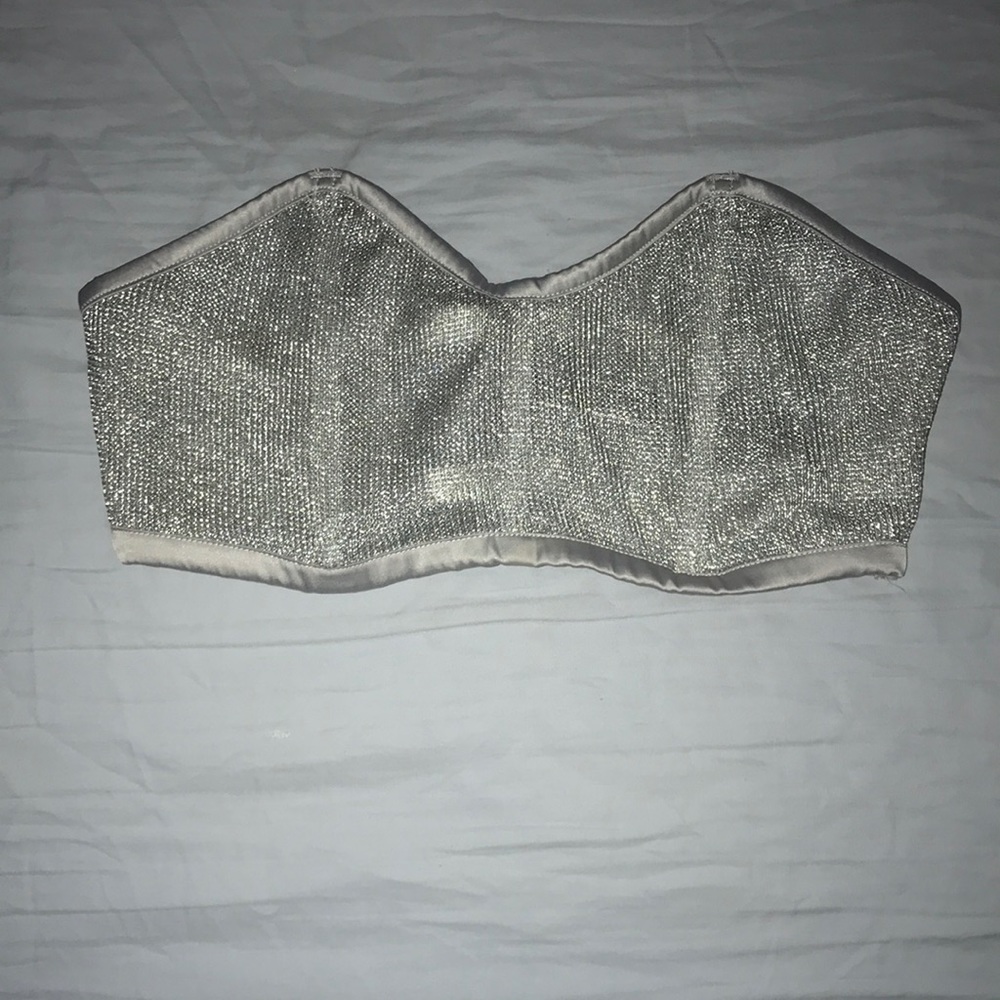 Victoria’s Secret strapless bralette